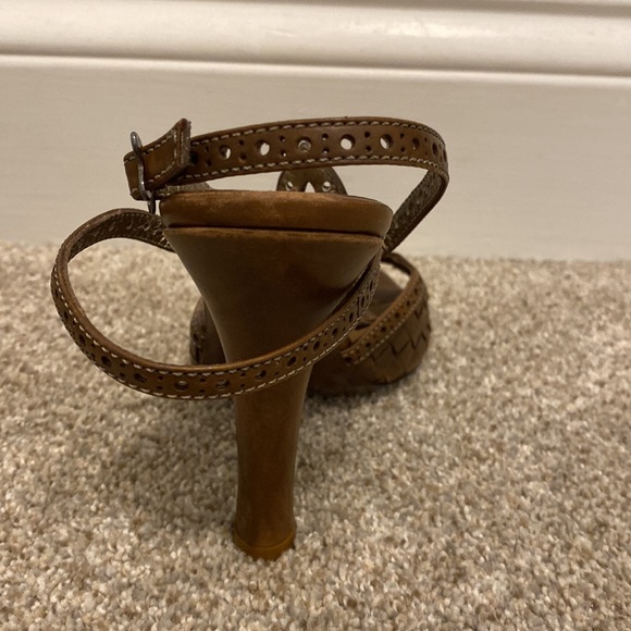 Bottega veneta ankle wrap t-strap sandals. Size 39 - Picture 12 of 16